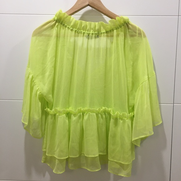 Zara | Ruffled Blouse - Picture 5 of 5